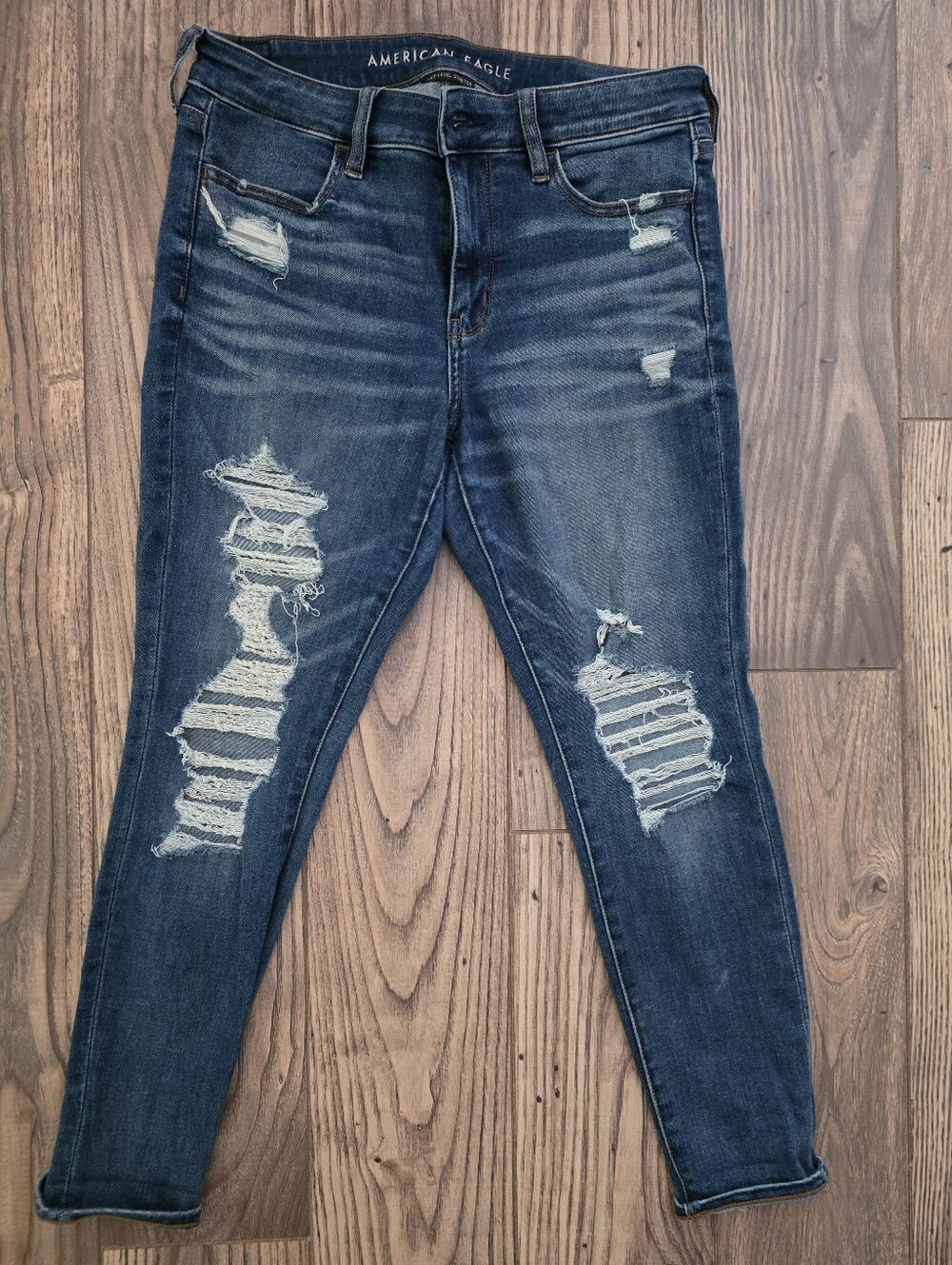 American Eagle Distressed Jegging Crop, Next Level Stretch Size 10